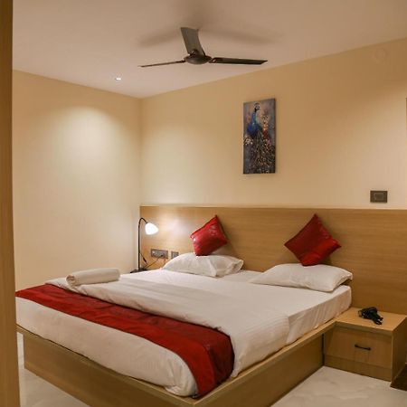 Lumis Studio Apartment Hyderabad Eksteriør billede